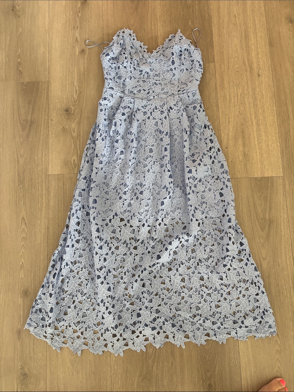 ASTR Lace Strapless Midi Dress - Picture 4 of 4